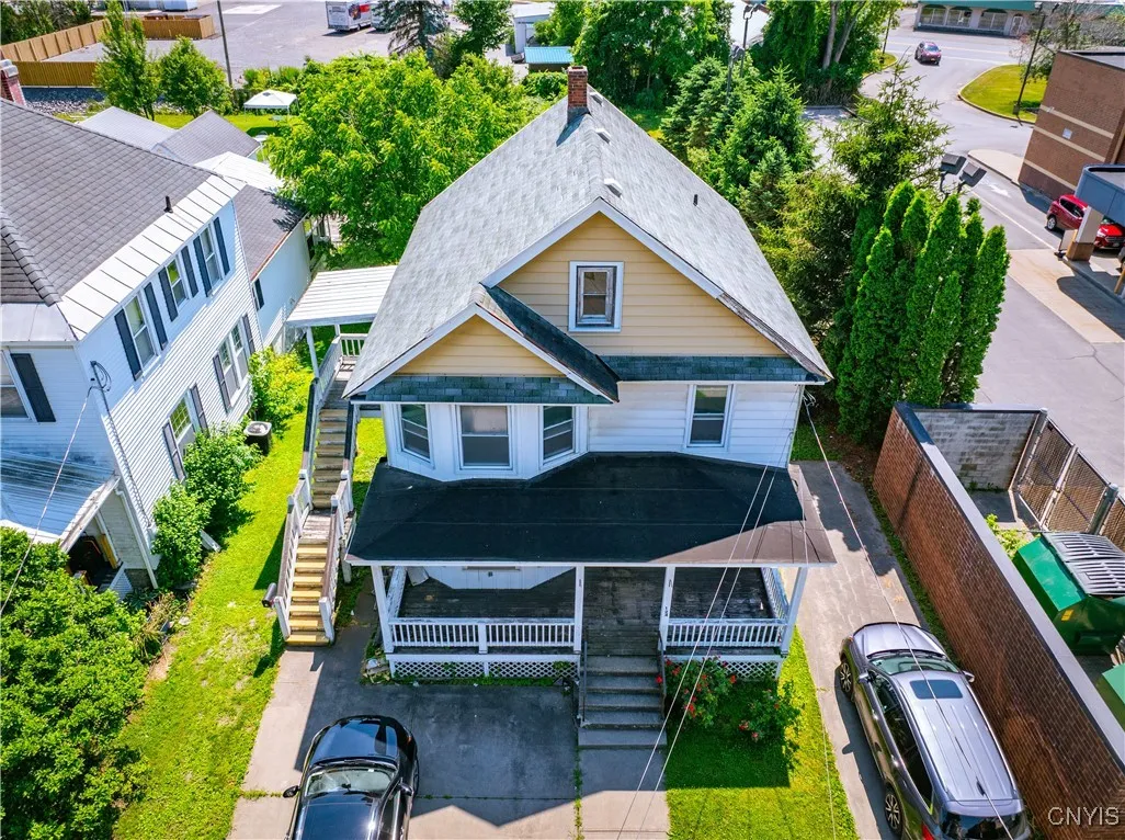 124 2nd Avenue 2, Herkimer, New York 13350, Herkimer, New York 13350, 2 Bedrooms Bedrooms, 6 Rooms Rooms,1 BathroomBathrooms,Residential Lease,For Rent,124 2nd Avenue 2, Herkimer, New York 13350,S1620945