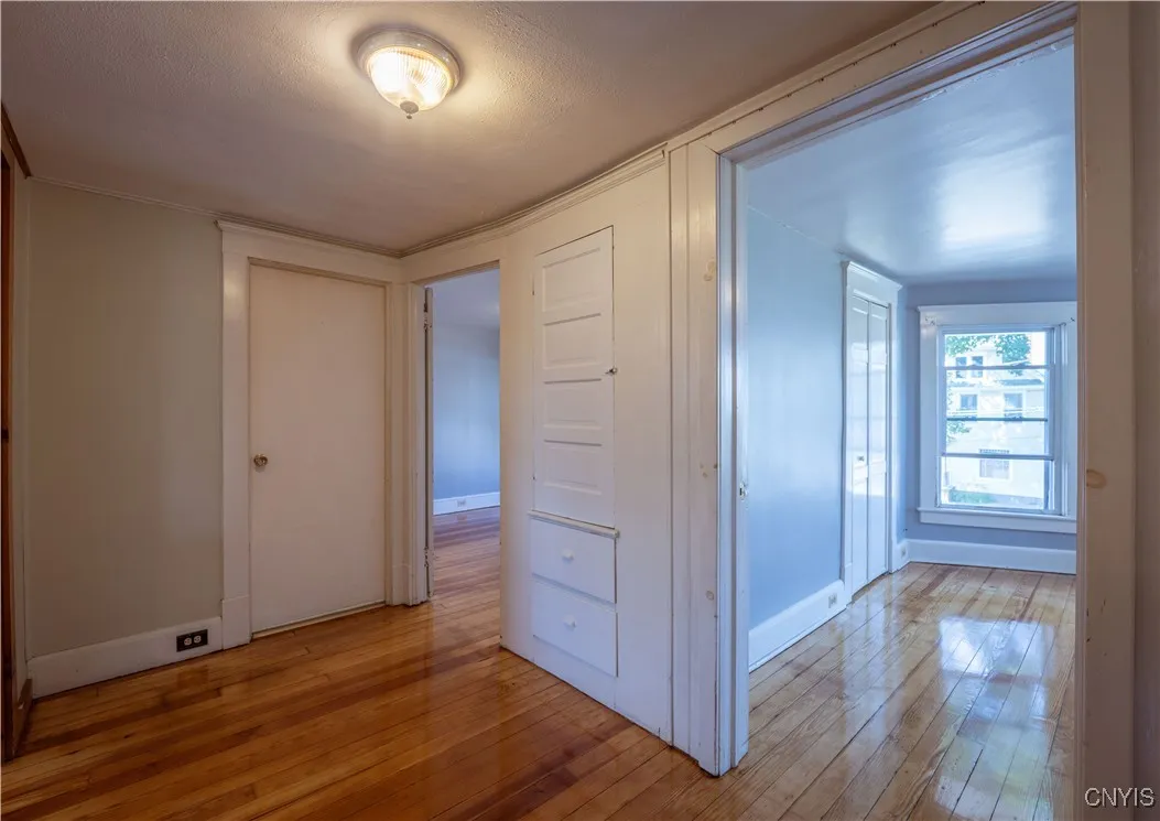 124 2nd Avenue 2, Herkimer, New York 13350, Herkimer, New York 13350, 2 Bedrooms Bedrooms, 6 Rooms Rooms,1 BathroomBathrooms,Residential Lease,For Rent,124 2nd Avenue 2, Herkimer, New York 13350,S1620945
