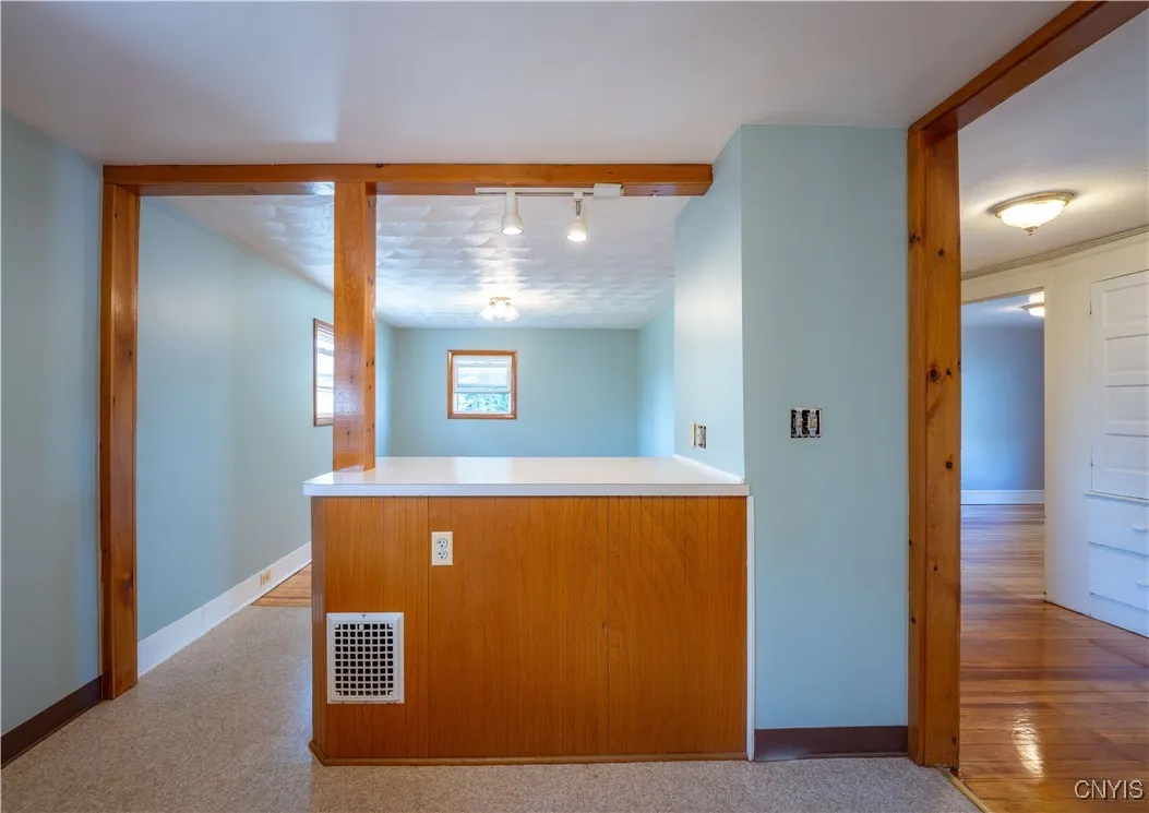 124 2nd Avenue 2, Herkimer, New York 13350, Herkimer, New York 13350, 2 Bedrooms Bedrooms, 6 Rooms Rooms,1 BathroomBathrooms,Residential Lease,For Rent,124 2nd Avenue 2, Herkimer, New York 13350,S1620945
