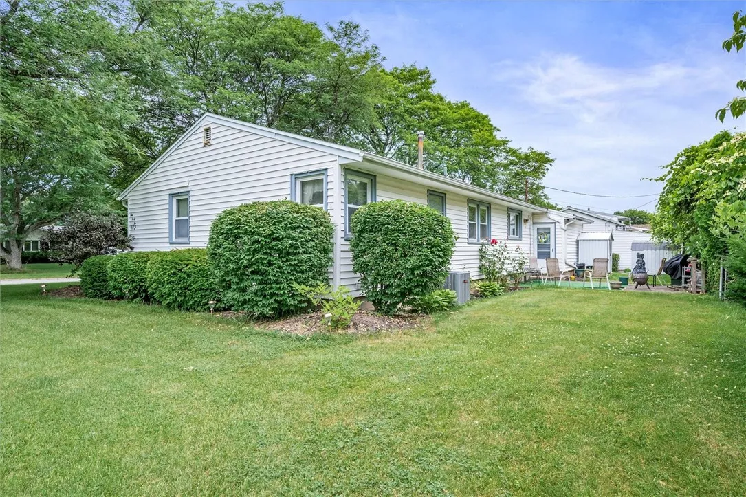 142 Kaymar Drive, Greece, New York 14616, Greece, New York 14616, 3 Bedrooms Bedrooms, 6 Rooms Rooms,2 BathroomsBathrooms,Residential,Closed,142 Kaymar Drive, Greece, New York 14616,0,R1620858