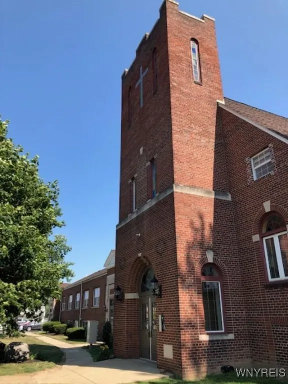 786 Kenmore Avenue 11, Buffalo, New York 14216, Buffalo, New York 14216, 1 Bedroom Bedrooms, 4 Rooms Rooms,1 BathroomBathrooms,Residential Lease,For Rent,786 Kenmore Avenue 11, Buffalo, New York 14216,B1620944