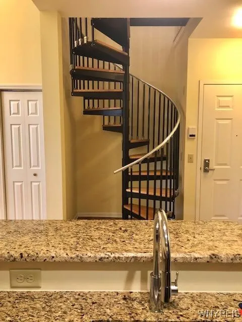 786 Kenmore Avenue 11, Buffalo, New York 14216, Buffalo, New York 14216, 1 Bedroom Bedrooms, 4 Rooms Rooms,1 BathroomBathrooms,Residential Lease,For Rent,786 Kenmore Avenue 11, Buffalo, New York 14216,B1620944