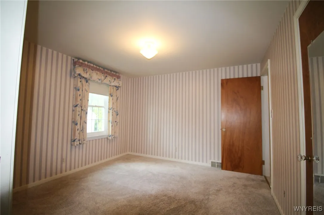84 Hirschfield Drive, Amherst, New York 14221, Amherst, New York 14221, 3 Bedrooms Bedrooms, 8 Rooms Rooms,1 BathroomBathrooms,Residential,For Sale,84 Hirschfield Drive, Amherst, New York 14221,B1620701