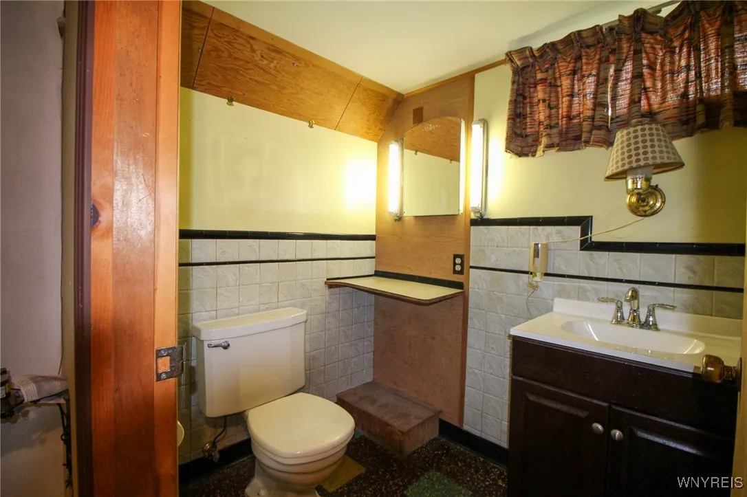 84 Hirschfield Drive, Amherst, New York 14221, Amherst, New York 14221, 3 Bedrooms Bedrooms, 8 Rooms Rooms,1 BathroomBathrooms,Residential,For Sale,84 Hirschfield Drive, Amherst, New York 14221,B1620701