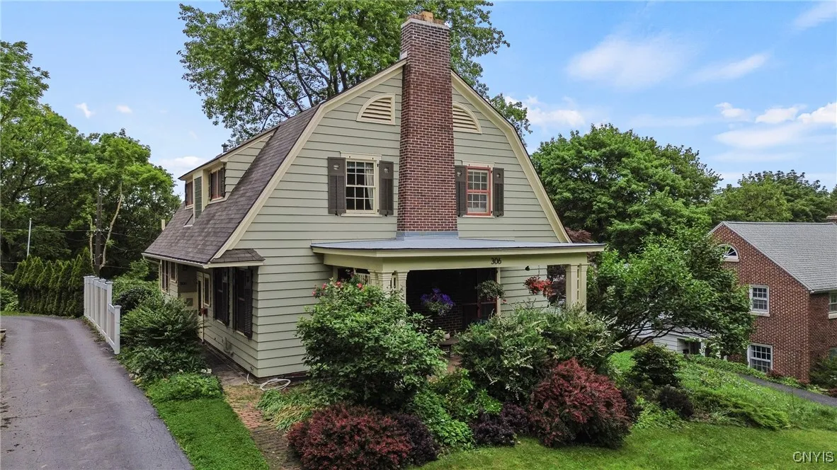306 Berkeley Drive, Syracuse, New York 13210, Syracuse, New York 13210, 3 Bedrooms Bedrooms, 10 Rooms Rooms,2 BathroomsBathrooms,Residential,For Sale,306 Berkeley Drive, Syracuse, New York 13210,S1620264