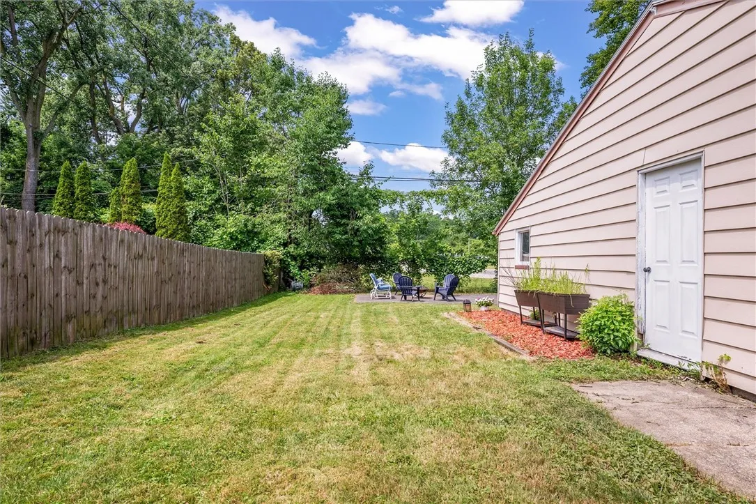 770 Tait Avenue, Greece, New York 14616, Greece, New York 14616, 3 Bedrooms Bedrooms, 6 Rooms Rooms,1 BathroomBathrooms,Residential,Closed,770 Tait Avenue, Greece, New York 14616,0,R1620828