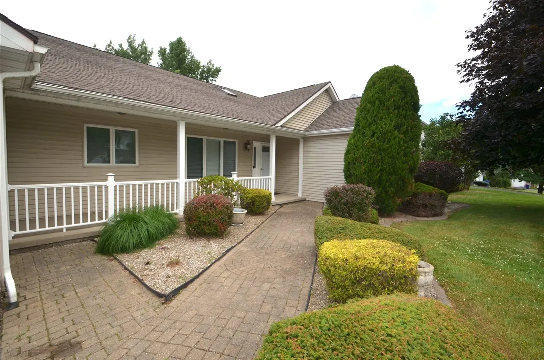 190 Weiland Woods Lane, Greece, New York 14626, Greece, New York 14626, 3 Bedrooms Bedrooms, 6 Rooms Rooms,3 BathroomsBathrooms,Residential,For Sale,190 Weiland Woods Lane, Greece, New York 14626,R1620606