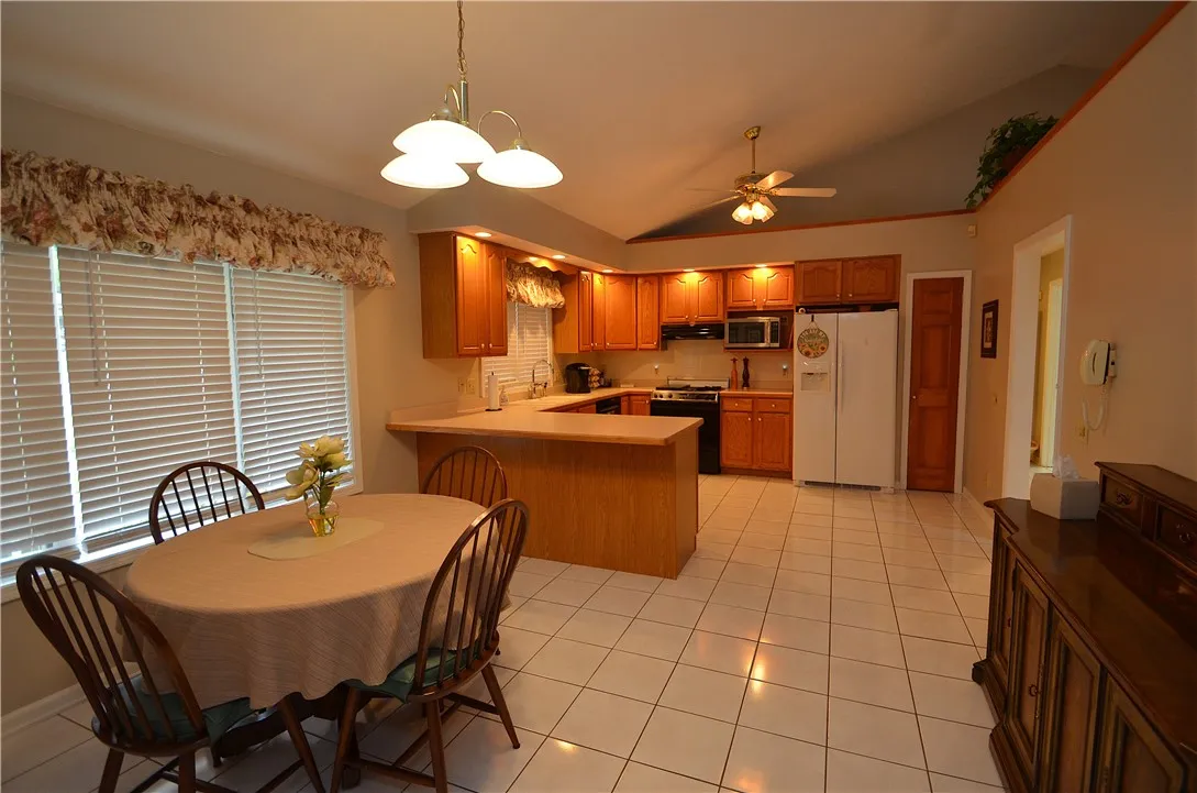 190 Weiland Woods Lane, Greece, New York 14626, Greece, New York 14626, 3 Bedrooms Bedrooms, 6 Rooms Rooms,3 BathroomsBathrooms,Residential,For Sale,190 Weiland Woods Lane, Greece, New York 14626,R1620606