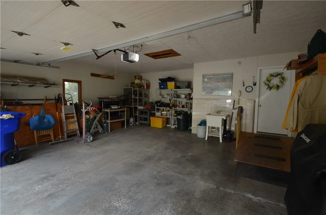 190 Weiland Woods Lane, Greece, New York 14626, Greece, New York 14626, 3 Bedrooms Bedrooms, 6 Rooms Rooms,3 BathroomsBathrooms,Residential,For Sale,190 Weiland Woods Lane, Greece, New York 14626,R1620606
