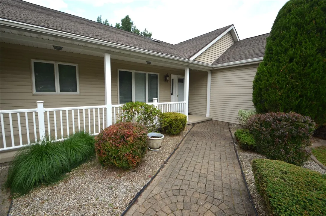 190 Weiland Woods Lane, Greece, New York 14626, Greece, New York 14626, 3 Bedrooms Bedrooms, 6 Rooms Rooms,3 BathroomsBathrooms,Residential,For Sale,190 Weiland Woods Lane, Greece, New York 14626,R1620606