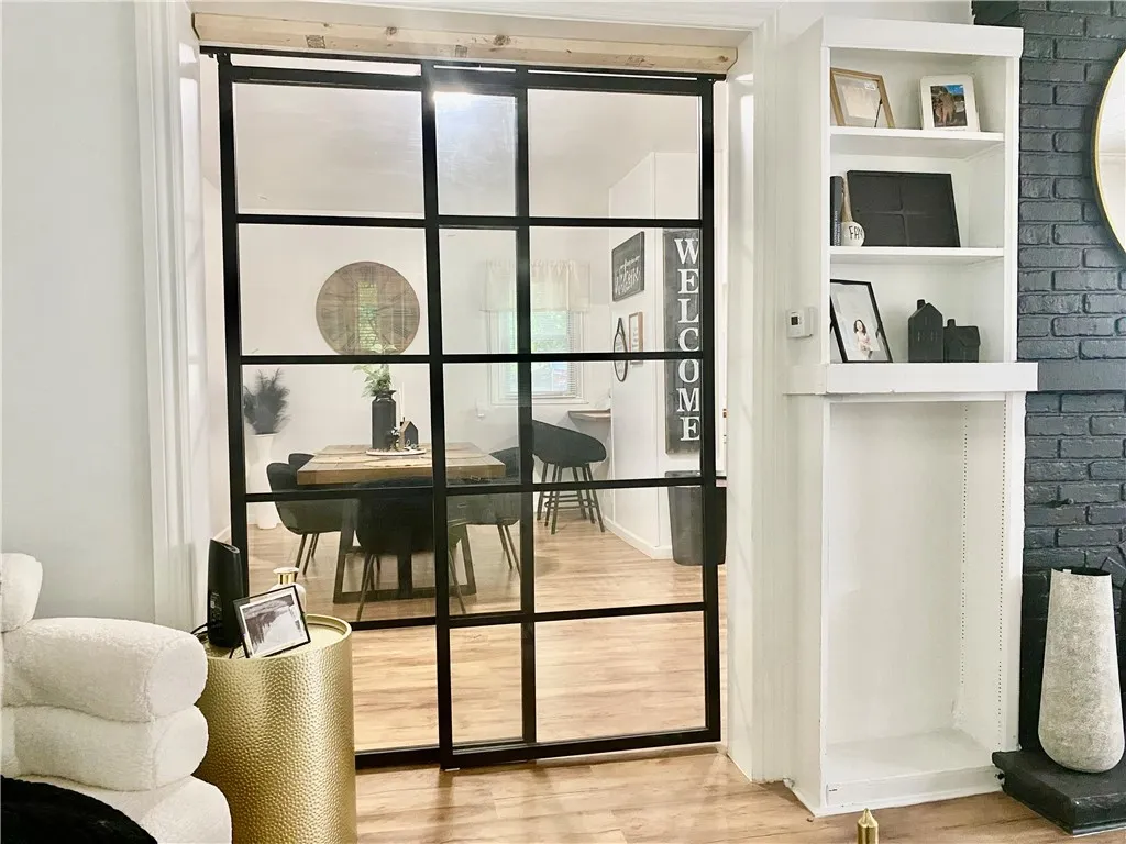 102 Ellison St Street, Rochester, New York 14609, Rochester, New York 14609, 4 Bedrooms Bedrooms, 7 Rooms Rooms,1 BathroomBathrooms,Residential,For Sale,102 Ellison St Street, Rochester, New York 14609,R1620925