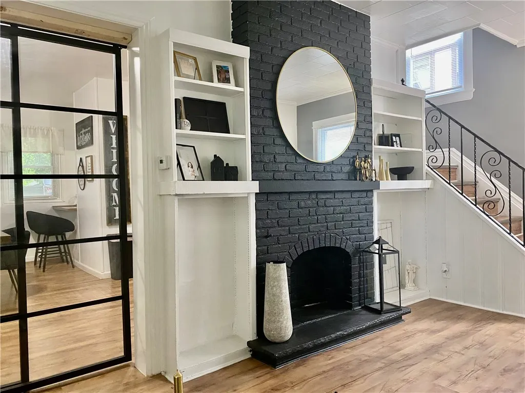 102 Ellison St Street, Rochester, New York 14609, Rochester, New York 14609, 4 Bedrooms Bedrooms, 7 Rooms Rooms,1 BathroomBathrooms,Residential,For Sale,102 Ellison St Street, Rochester, New York 14609,R1620925