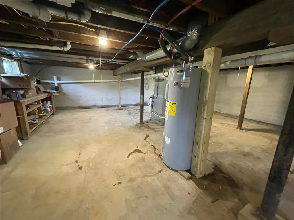 9267 Boston State Road, Boston, New York 14025, Boston, New York 14025, 4 Bedrooms Bedrooms, 7 Rooms Rooms,3 BathroomsBathrooms,Residential,For Sale,9267 Boston State Road, Boston, New York 14025,R1615857