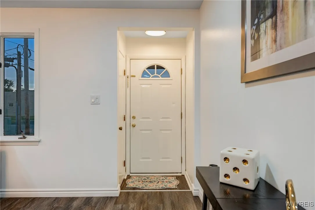 207 Enez Drive, Cheektowaga, New York 14043, Cheektowaga, New York 14043, 3 Bedrooms Bedrooms, 5 Rooms Rooms,2 BathroomsBathrooms,Residential,For Sale,207 Enez Drive, Cheektowaga, New York 14043,B1620990