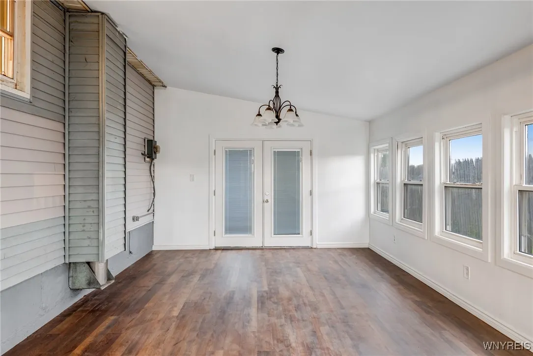 207 Enez Drive, Cheektowaga, New York 14043, Cheektowaga, New York 14043, 3 Bedrooms Bedrooms, 5 Rooms Rooms,2 BathroomsBathrooms,Residential,For Sale,207 Enez Drive, Cheektowaga, New York 14043,B1620990
