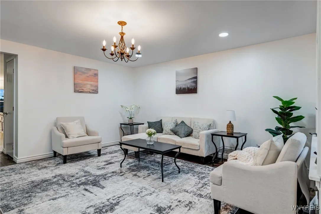 207 Enez Drive, Cheektowaga, New York 14043, Cheektowaga, New York 14043, 3 Bedrooms Bedrooms, 5 Rooms Rooms,2 BathroomsBathrooms,Residential,For Sale,207 Enez Drive, Cheektowaga, New York 14043,B1620990