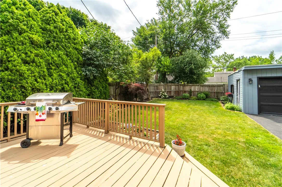 143 Elm Drive Drive, Rochester, New York 14609, Rochester, New York 14609, 3 Bedrooms Bedrooms, 7 Rooms Rooms,1 BathroomBathrooms,Residential,Closed,143 Elm Drive Drive, Rochester, New York 14609,0,R1619529