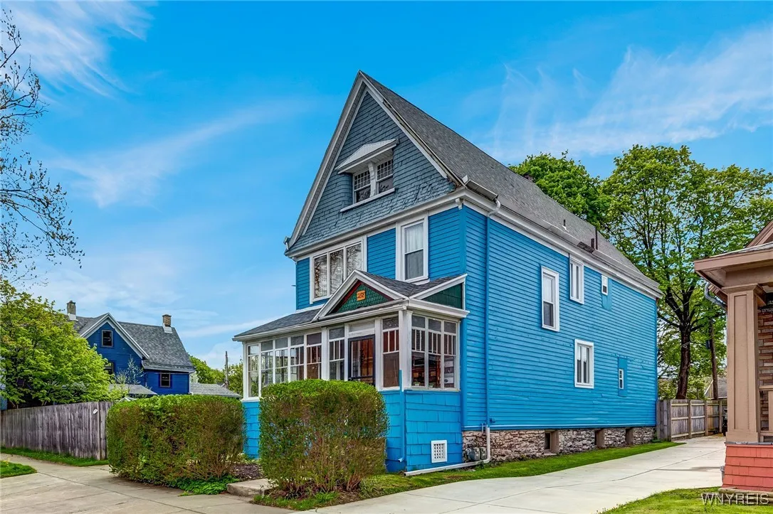 288 14th Street, Buffalo, New York 14213, Buffalo, New York 14213, 5 Bedrooms Bedrooms, ,2 BathroomsBathrooms,Residential,Closed,288 14th Street, Buffalo, New York 14213,0,B1620908