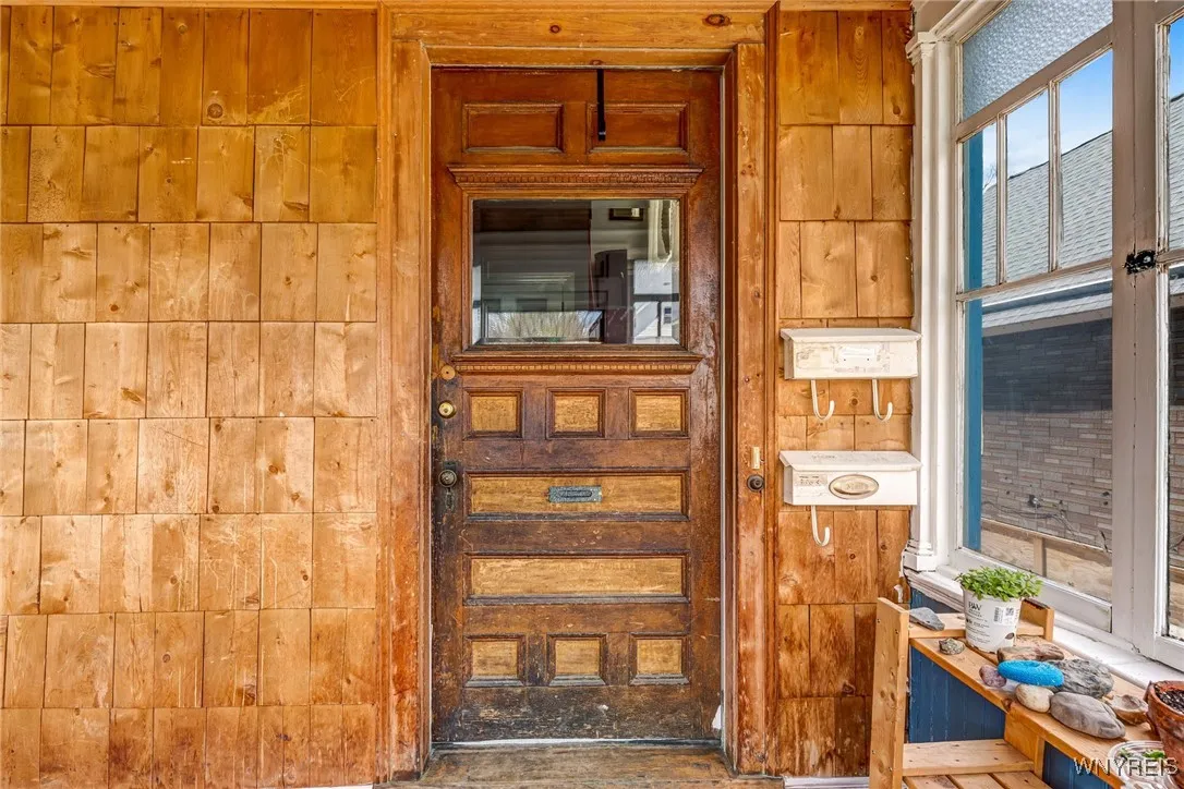 288 14th Street, Buffalo, New York 14213, Buffalo, New York 14213, 5 Bedrooms Bedrooms, ,2 BathroomsBathrooms,Residential,Closed,288 14th Street, Buffalo, New York 14213,0,B1620908