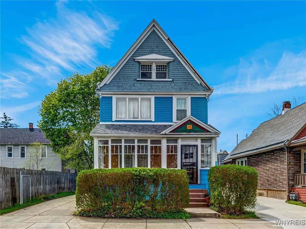 288 14th Street, Buffalo, New York 14213, Buffalo, New York 14213, 5 Bedrooms Bedrooms, ,2 BathroomsBathrooms,Residential,Closed,288 14th Street, Buffalo, New York 14213,0,B1620908