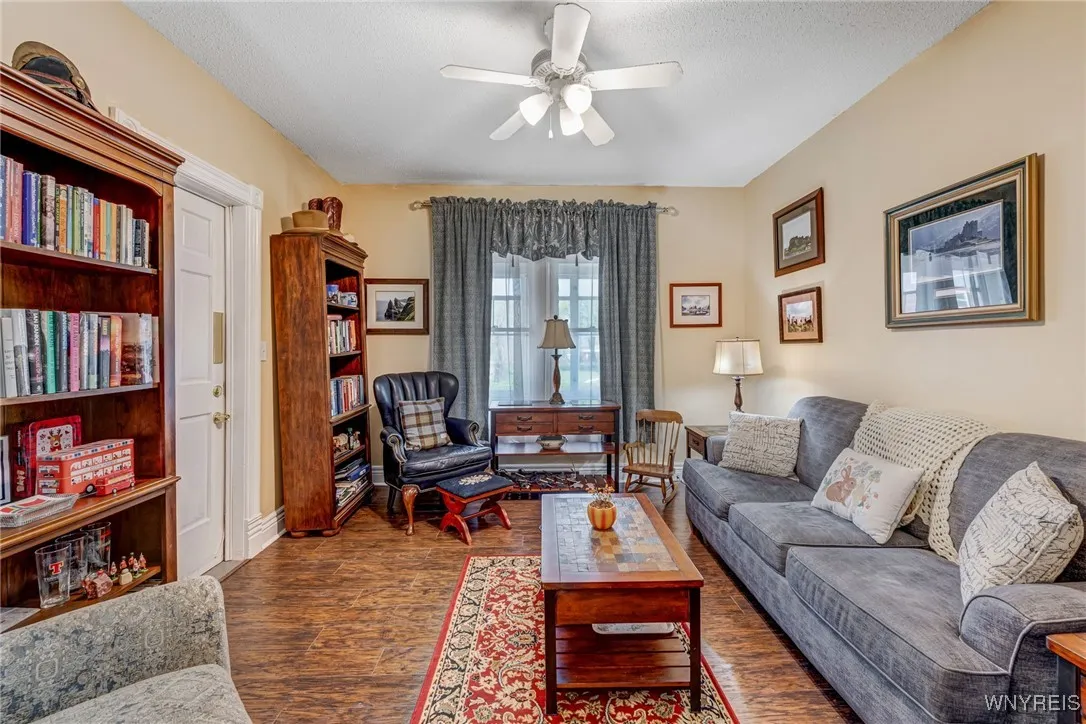 288 14th Street, Buffalo, New York 14213, Buffalo, New York 14213, 5 Bedrooms Bedrooms, ,2 BathroomsBathrooms,Residential,Closed,288 14th Street, Buffalo, New York 14213,0,B1620908