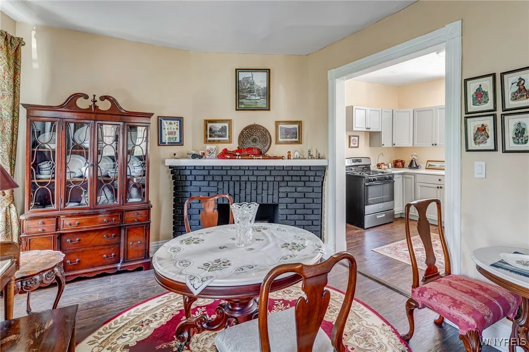 288 14th Street, Buffalo, New York 14213, Buffalo, New York 14213, 5 Bedrooms Bedrooms, ,2 BathroomsBathrooms,Residential,Closed,288 14th Street, Buffalo, New York 14213,0,B1620908