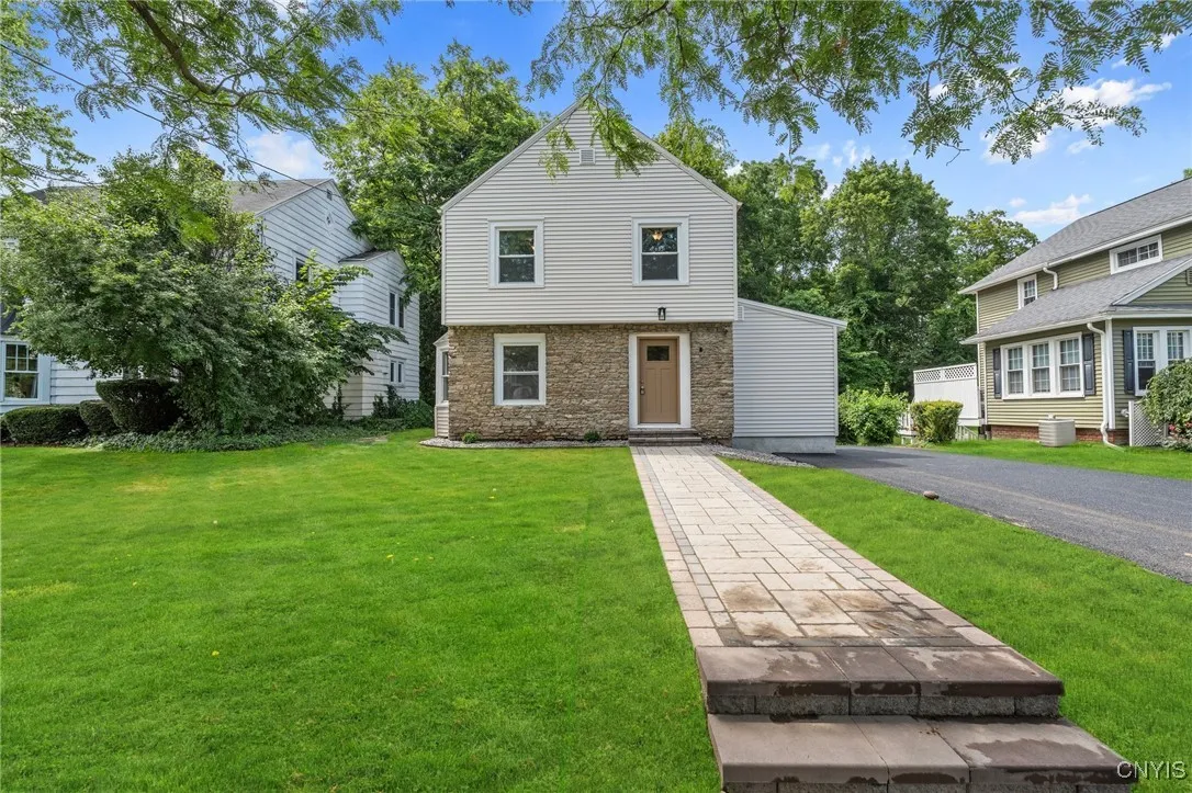 106 Wellington Road, Dewitt, New York 13214, De Witt, New York 13214, 3 Bedrooms Bedrooms, 5 Rooms Rooms,2 BathroomsBathrooms,Residential,For Sale,106 Wellington Road, Dewitt, New York 13214,S1619234