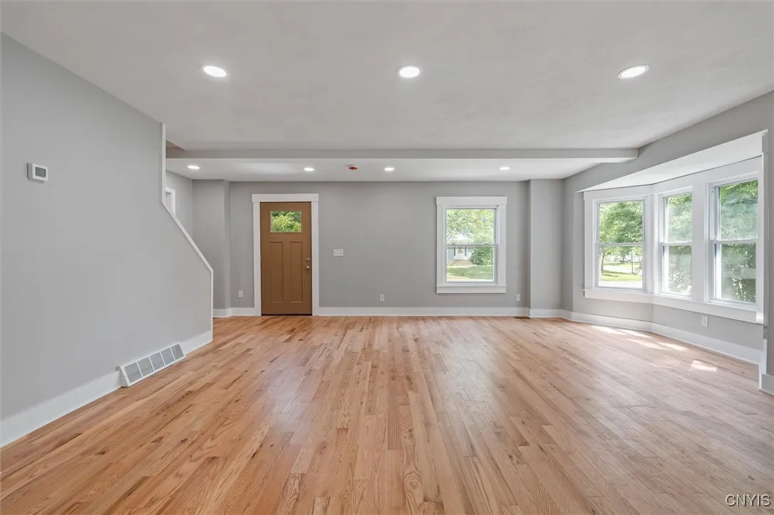 106 Wellington Road, Dewitt, New York 13214, De Witt, New York 13214, 3 Bedrooms Bedrooms, 5 Rooms Rooms,2 BathroomsBathrooms,Residential,For Sale,106 Wellington Road, Dewitt, New York 13214,S1619234