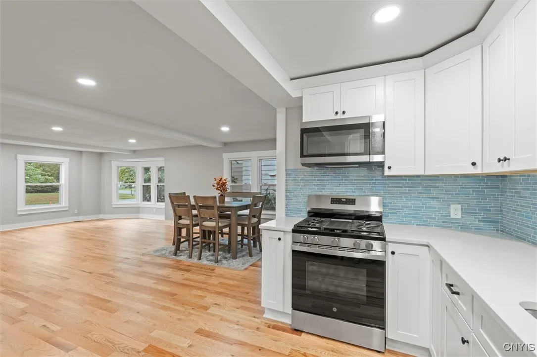106 Wellington Road, Dewitt, New York 13214, De Witt, New York 13214, 3 Bedrooms Bedrooms, 5 Rooms Rooms,2 BathroomsBathrooms,Residential,For Sale,106 Wellington Road, Dewitt, New York 13214,S1619234