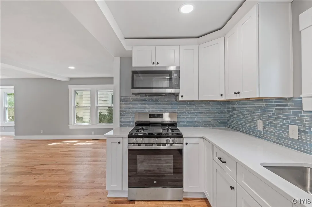 106 Wellington Road, Dewitt, New York 13214, De Witt, New York 13214, 3 Bedrooms Bedrooms, 5 Rooms Rooms,2 BathroomsBathrooms,Residential,For Sale,106 Wellington Road, Dewitt, New York 13214,S1619234