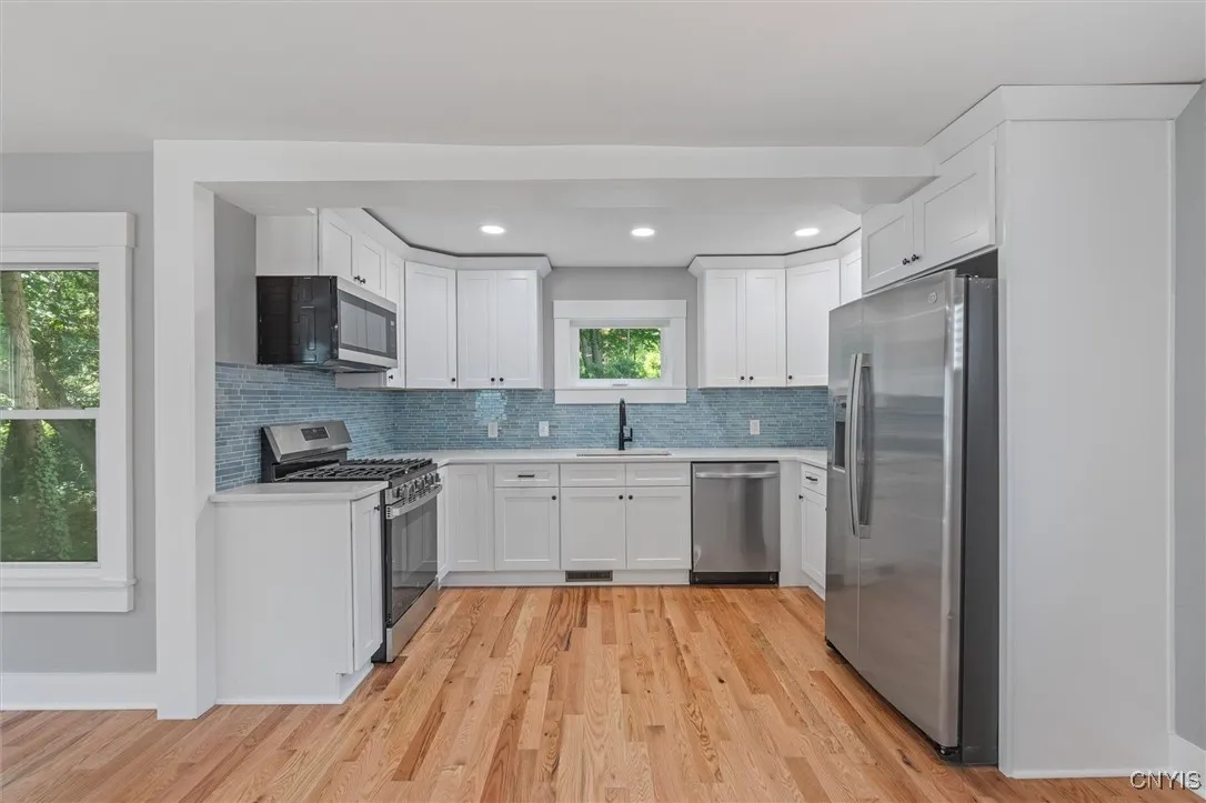 106 Wellington Road, Dewitt, New York 13214, De Witt, New York 13214, 3 Bedrooms Bedrooms, 5 Rooms Rooms,2 BathroomsBathrooms,Residential,For Sale,106 Wellington Road, Dewitt, New York 13214,S1619234