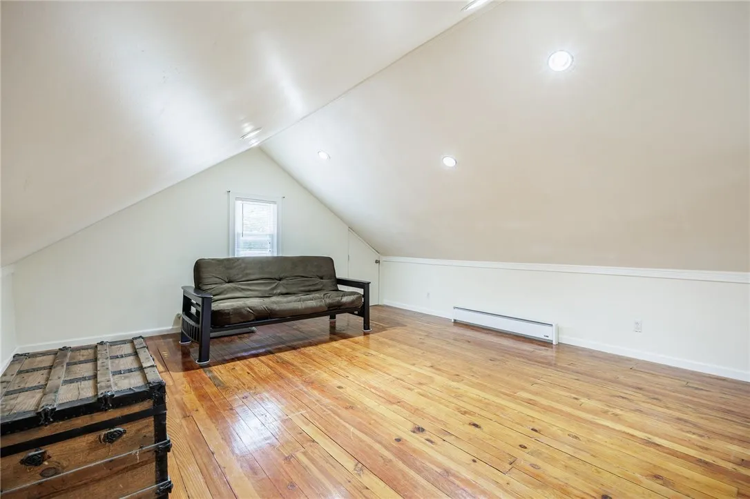 108 Iroquois Street, Rochester, New York 14609, Rochester, New York 14609, 3 Bedrooms Bedrooms, 8 Rooms Rooms,2 BathroomsBathrooms,Residential,Closed,108 Iroquois Street, Rochester, New York 14609,0,R1615247