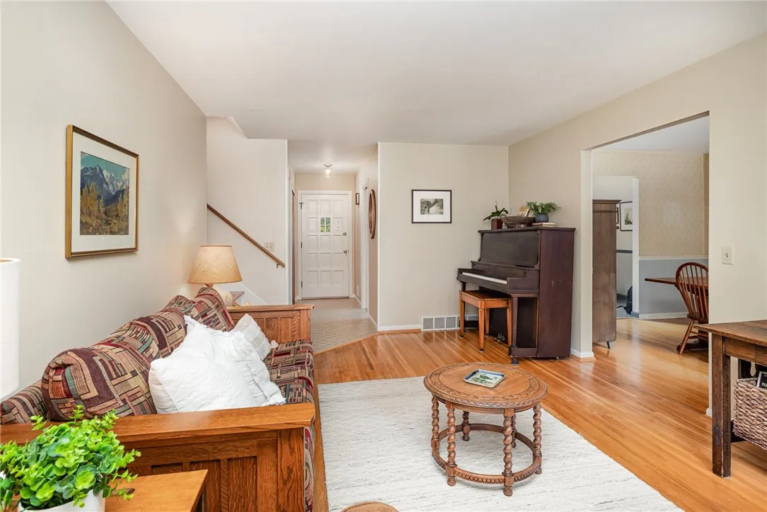 500 Watson Road, Perinton, New York 14450, Perinton, New York 14450, 4 Bedrooms Bedrooms, 8 Rooms Rooms,2 BathroomsBathrooms,Residential,Closed,500 Watson Road, Perinton, New York 14450,0,R1619833