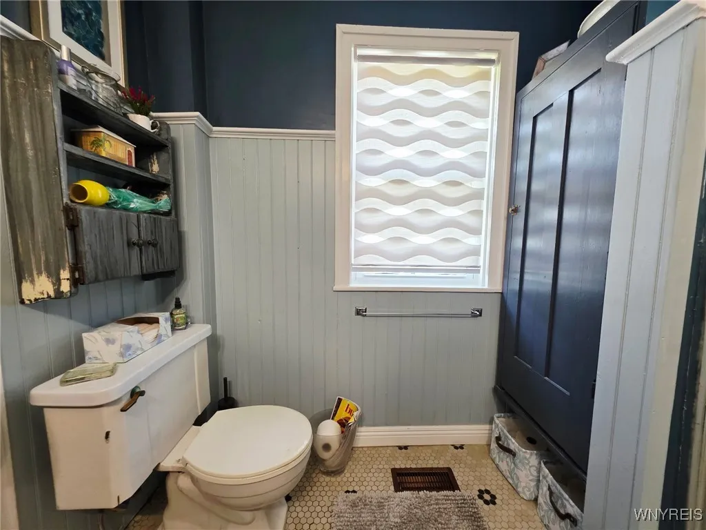 8242 Cole Road, Boston, New York 14033, Boston, New York 14033, 3 Bedrooms Bedrooms, 9 Rooms Rooms,1 BathroomBathrooms,Residential,For Sale,8242 Cole Road, Boston, New York 14033,B1619864