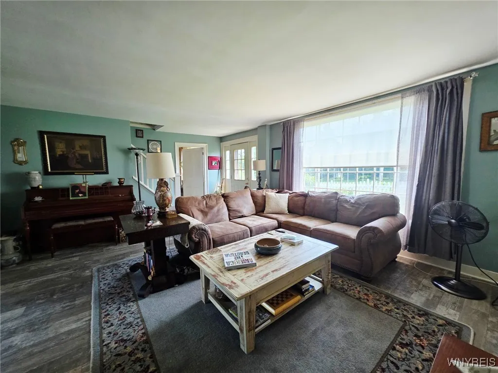 8242 Cole Road, Boston, New York 14033, Boston, New York 14033, 3 Bedrooms Bedrooms, 9 Rooms Rooms,1 BathroomBathrooms,Residential,For Sale,8242 Cole Road, Boston, New York 14033,B1619864