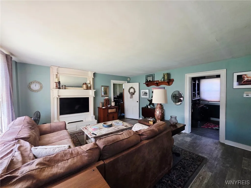 8242 Cole Road, Boston, New York 14033, Boston, New York 14033, 3 Bedrooms Bedrooms, 9 Rooms Rooms,1 BathroomBathrooms,Residential,For Sale,8242 Cole Road, Boston, New York 14033,B1619864