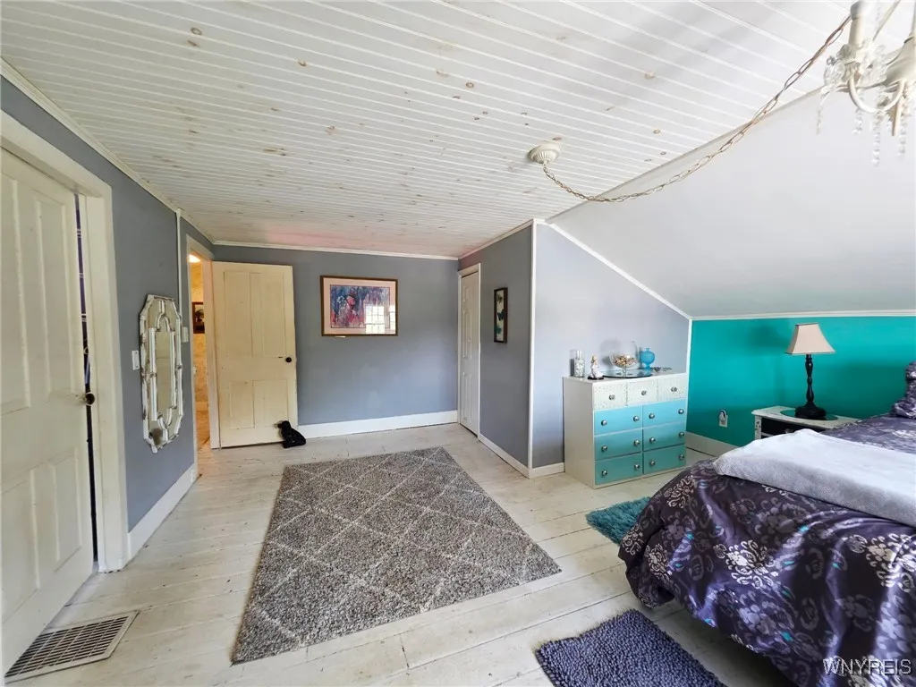 8242 Cole Road, Boston, New York 14033, Boston, New York 14033, 3 Bedrooms Bedrooms, 9 Rooms Rooms,1 BathroomBathrooms,Residential,For Sale,8242 Cole Road, Boston, New York 14033,B1619864