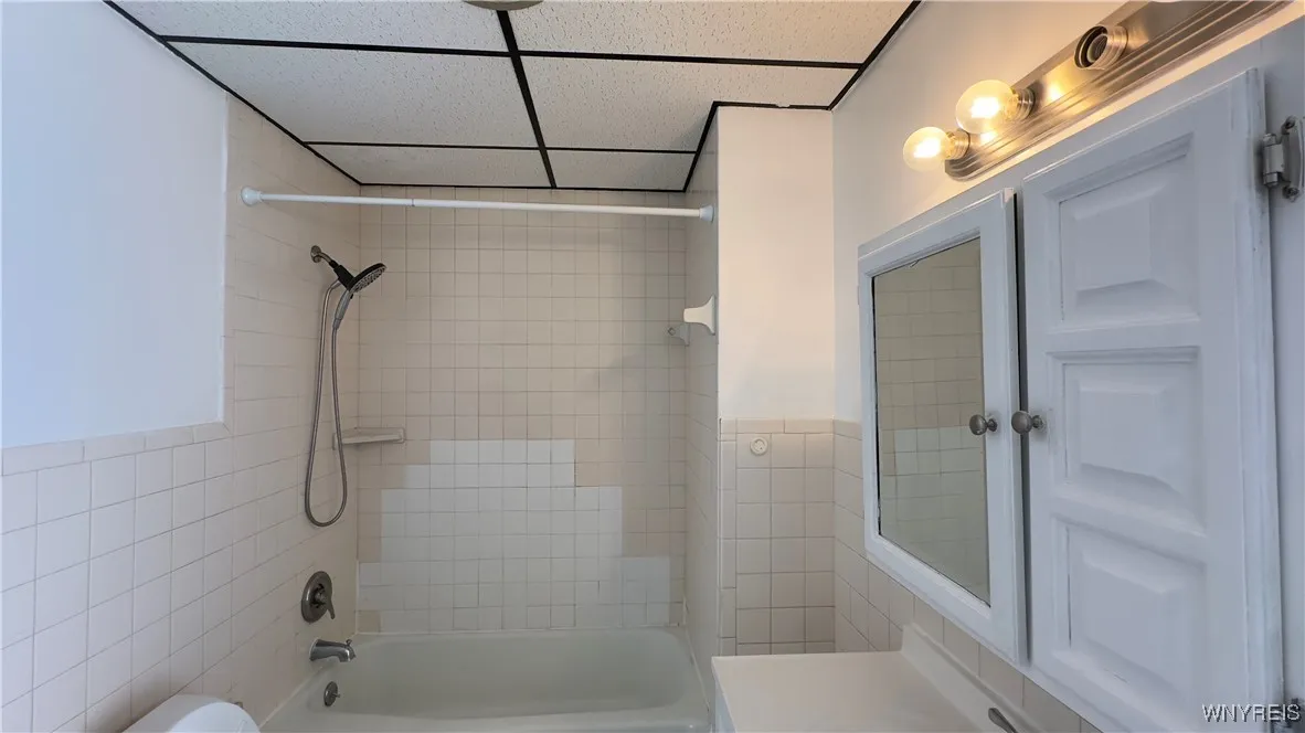 114 Kirby Avenue, Lackawanna, New York 14218, Lackawanna, New York 14218, 2 Bedrooms Bedrooms, 5 Rooms Rooms,1 BathroomBathrooms,Residential Lease,Closed,114 Kirby Avenue, Lackawanna, New York 14218,B1621061