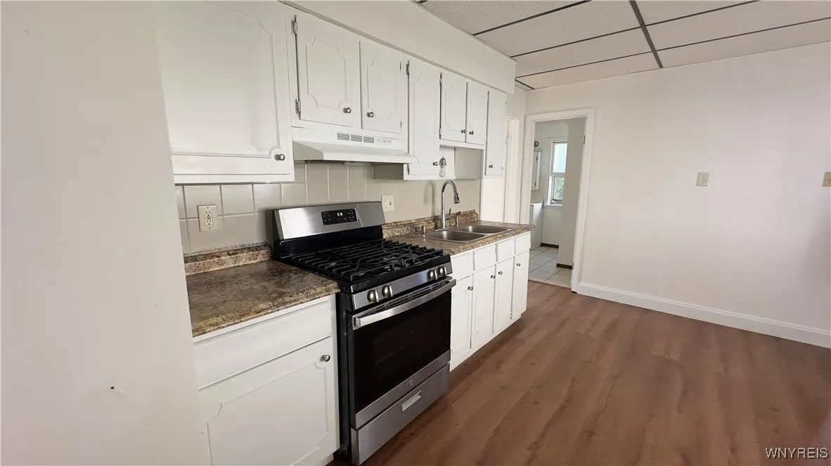 114 Kirby Avenue, Lackawanna, New York 14218, Lackawanna, New York 14218, 2 Bedrooms Bedrooms, 5 Rooms Rooms,1 BathroomBathrooms,Residential Lease,Closed,114 Kirby Avenue, Lackawanna, New York 14218,B1621061