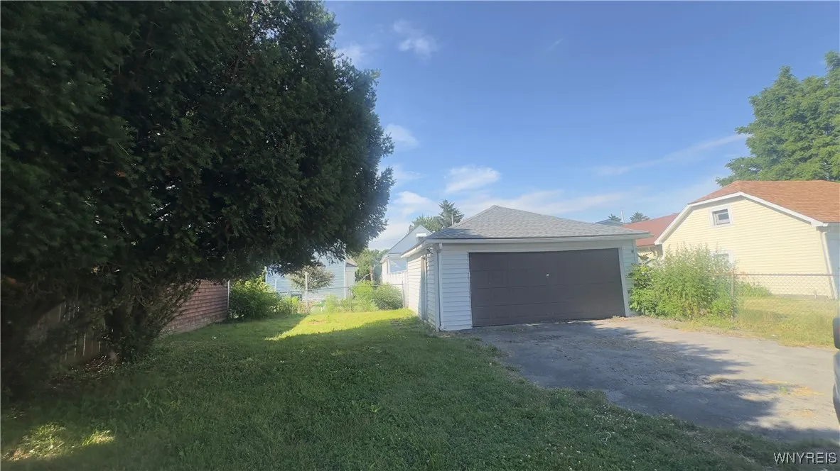 114 Kirby Avenue, Lackawanna, New York 14218, Lackawanna, New York 14218, 2 Bedrooms Bedrooms, 5 Rooms Rooms,1 BathroomBathrooms,Residential Lease,Closed,114 Kirby Avenue, Lackawanna, New York 14218,B1621061