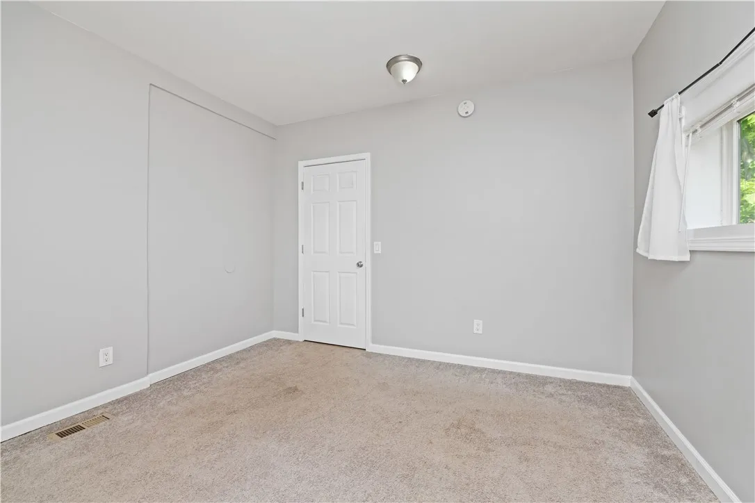 1084 Plymouth Avenue South, Rochester, New York 14, Rochester, New York 14608, 4 Bedrooms Bedrooms, ,2 BathroomsBathrooms,Residential,For Sale,1084 Plymouth Avenue South, Rochester, New York 14,R1612712