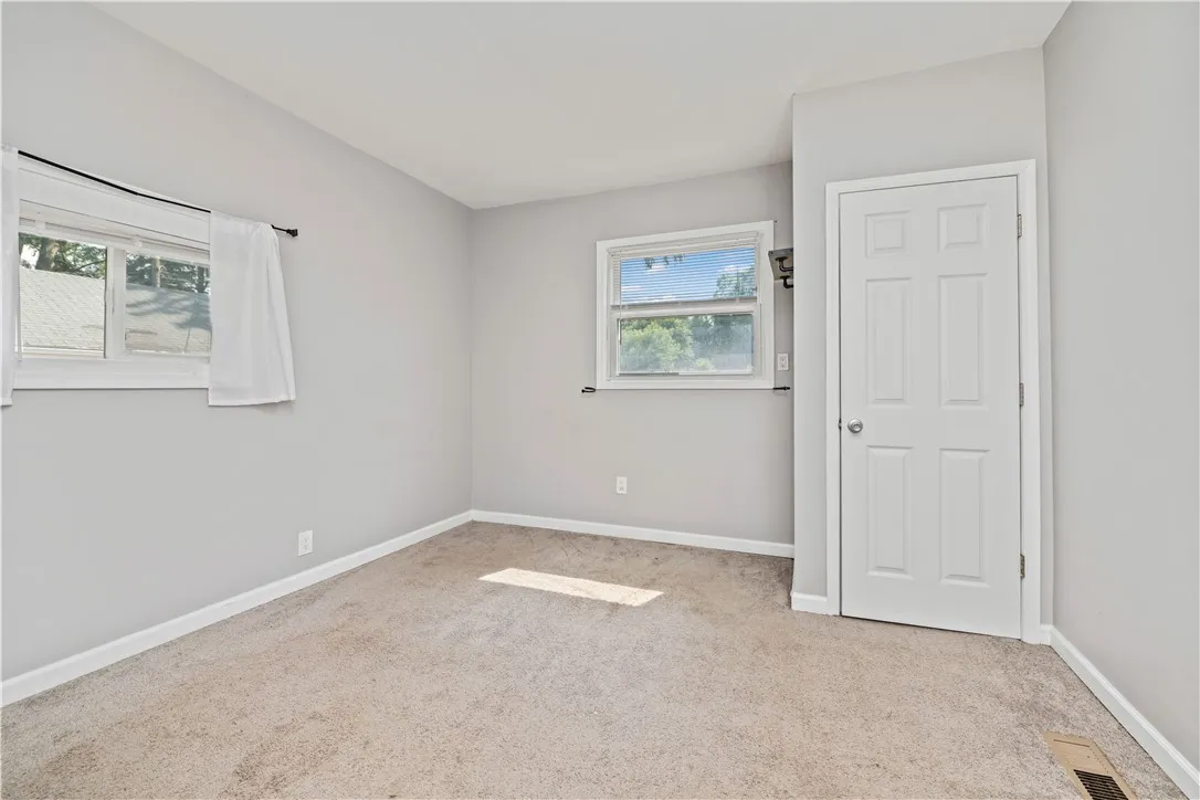 1084 Plymouth Avenue South, Rochester, New York 14, Rochester, New York 14608, 4 Bedrooms Bedrooms, ,2 BathroomsBathrooms,Residential,For Sale,1084 Plymouth Avenue South, Rochester, New York 14,R1612712