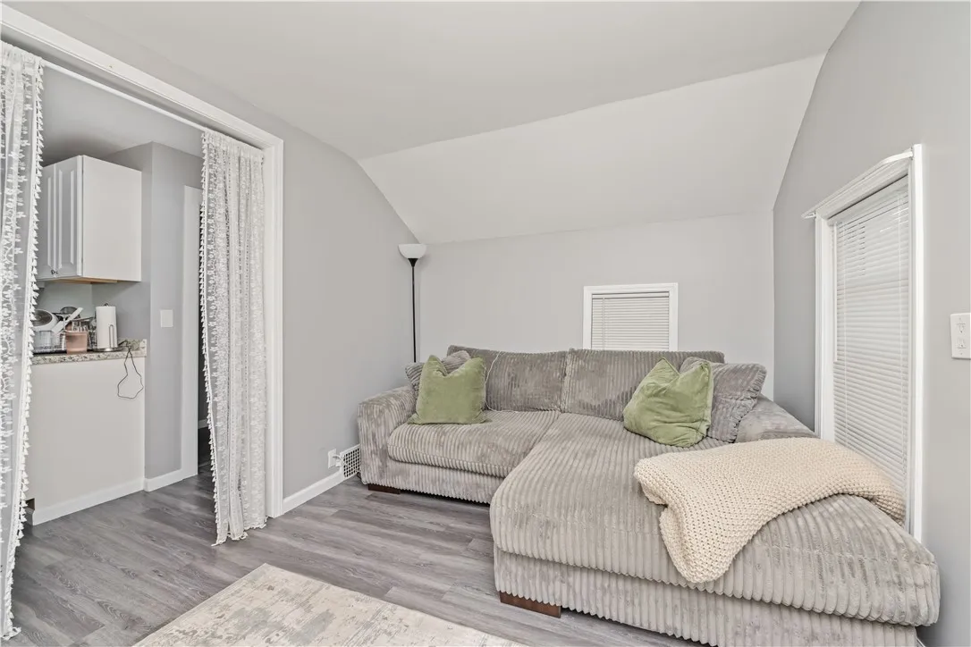 1084 Plymouth Avenue South, Rochester, New York 14, Rochester, New York 14608, 4 Bedrooms Bedrooms, ,2 BathroomsBathrooms,Residential,For Sale,1084 Plymouth Avenue South, Rochester, New York 14,R1612712