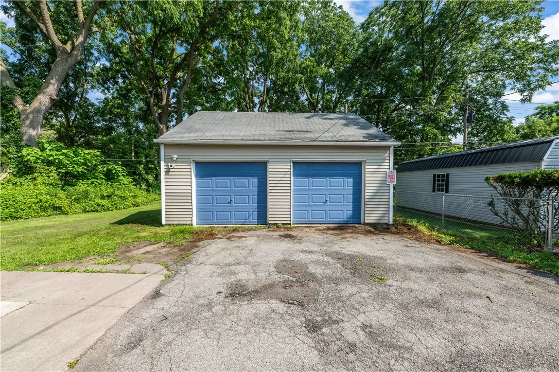 1084 Plymouth Avenue South, Rochester, New York 14, Rochester, New York 14608, 4 Bedrooms Bedrooms, ,2 BathroomsBathrooms,Residential,For Sale,1084 Plymouth Avenue South, Rochester, New York 14,R1612712