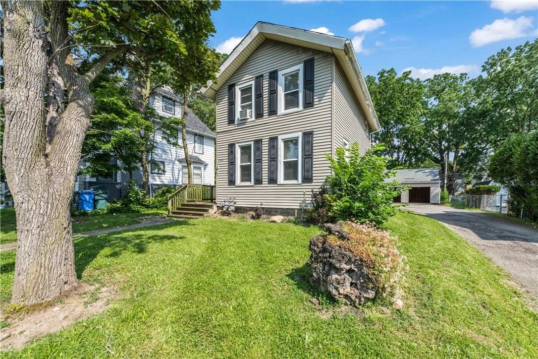1084 Plymouth Avenue South, Rochester, New York 14, Rochester, New York 14608, 4 Bedrooms Bedrooms, ,2 BathroomsBathrooms,Residential,For Sale,1084 Plymouth Avenue South, Rochester, New York 14,R1612712