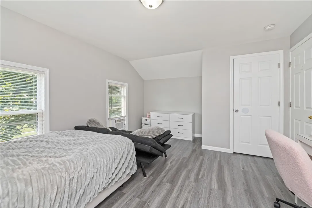 1084 Plymouth Avenue South, Rochester, New York 14, Rochester, New York 14608, 4 Bedrooms Bedrooms, ,2 BathroomsBathrooms,Residential,For Sale,1084 Plymouth Avenue South, Rochester, New York 14,R1612712