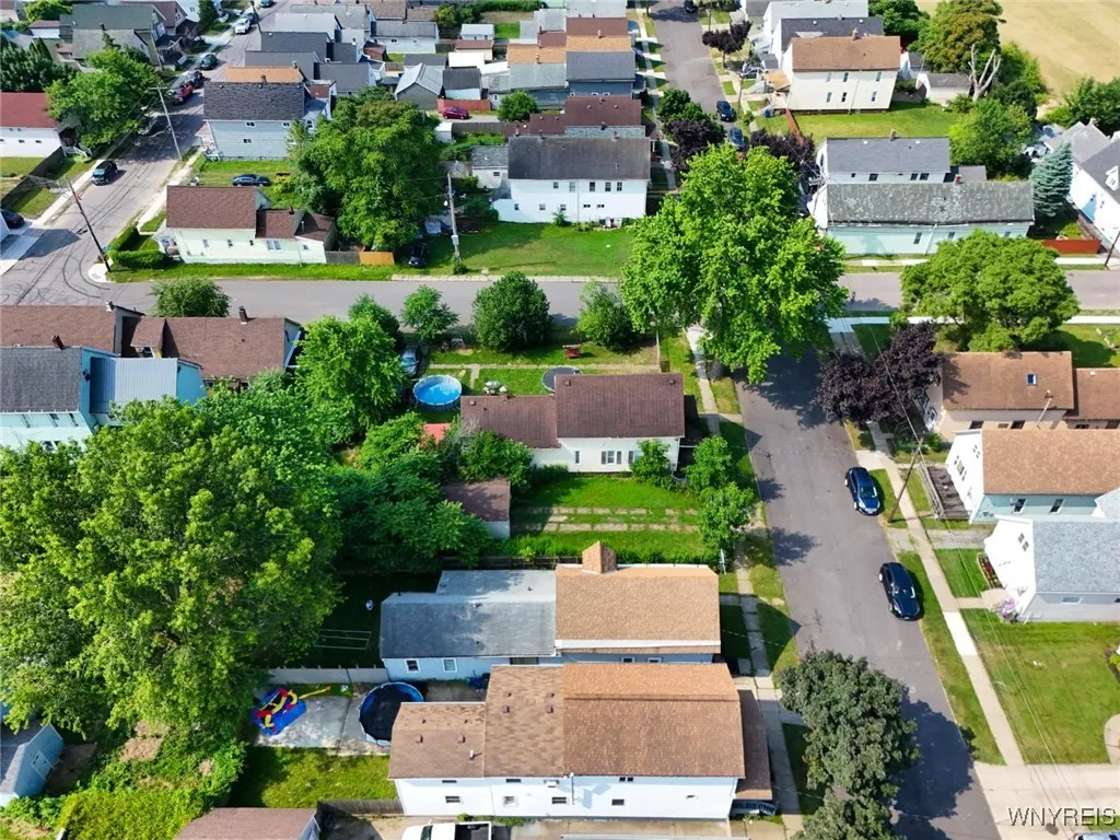 89 Jones Street, Buffalo, New York 14206, Buffalo, New York 14206, 5 Bedrooms Bedrooms, 7 Rooms Rooms,2 BathroomsBathrooms,Residential,For Sale,89 Jones Street, Buffalo, New York 14206,B1620683