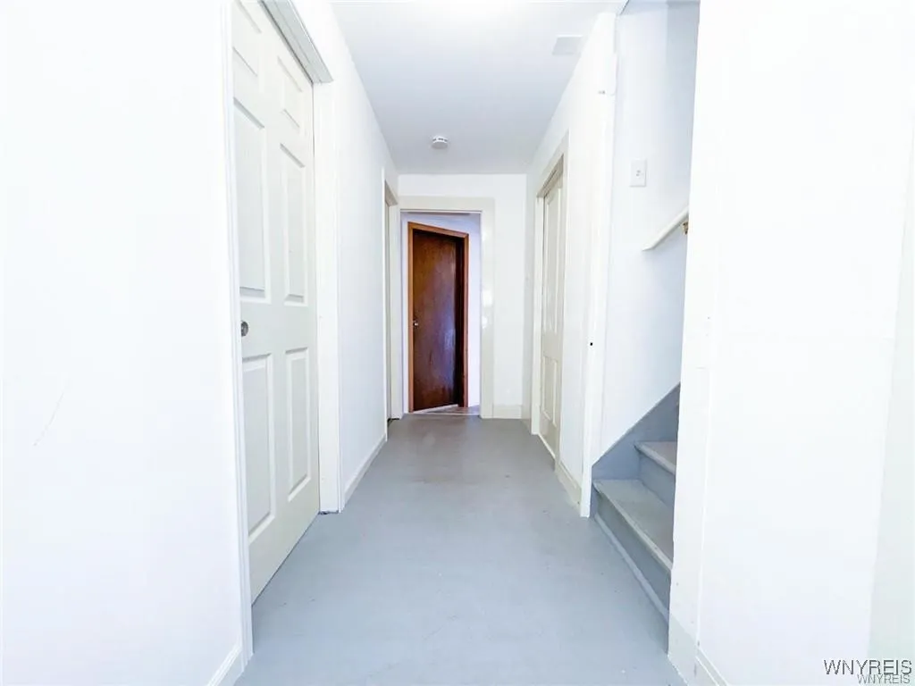 89 Jones Street, Buffalo, New York 14206, Buffalo, New York 14206, 5 Bedrooms Bedrooms, 7 Rooms Rooms,2 BathroomsBathrooms,Residential,For Sale,89 Jones Street, Buffalo, New York 14206,B1620683
