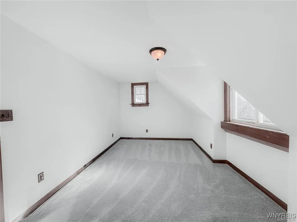 89 Jones Street, Buffalo, New York 14206, Buffalo, New York 14206, 5 Bedrooms Bedrooms, 7 Rooms Rooms,2 BathroomsBathrooms,Residential,For Sale,89 Jones Street, Buffalo, New York 14206,B1620683