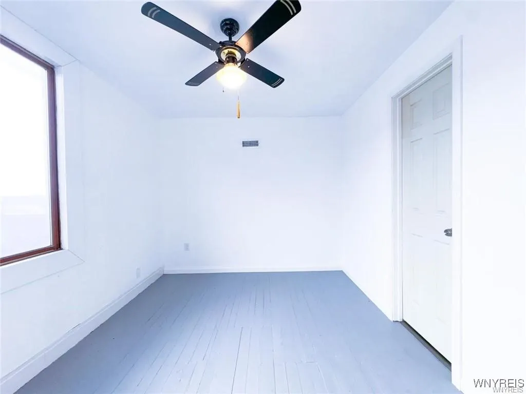 89 Jones Street, Buffalo, New York 14206, Buffalo, New York 14206, 5 Bedrooms Bedrooms, 7 Rooms Rooms,2 BathroomsBathrooms,Residential,For Sale,89 Jones Street, Buffalo, New York 14206,B1620683